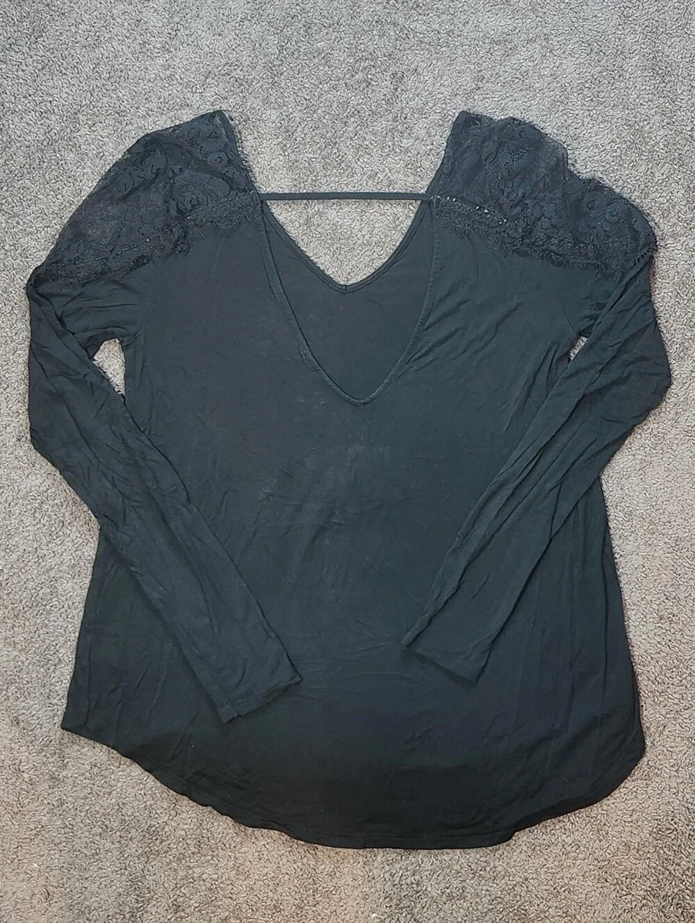 Black American Eagle Outfitters Long Sleeve Shirt Lace Shoulders V-Neck Strap
